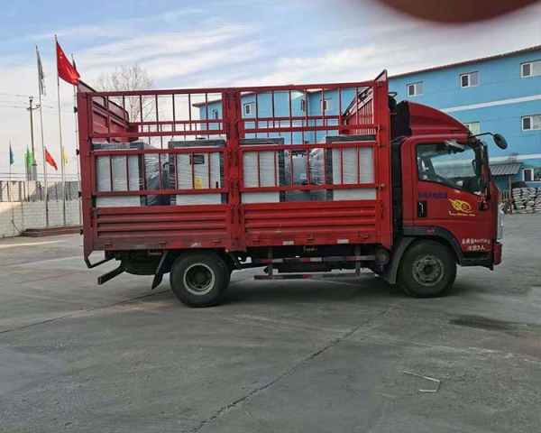 真空電超導采暖機組，發往內蒙